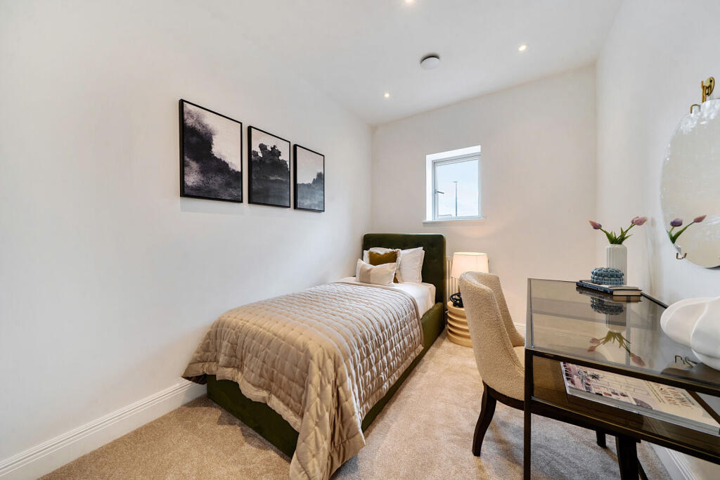 House in Twickenham - View 5