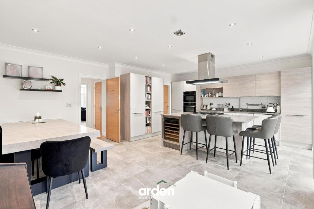 House in Birmingham, West Midlands - View 4