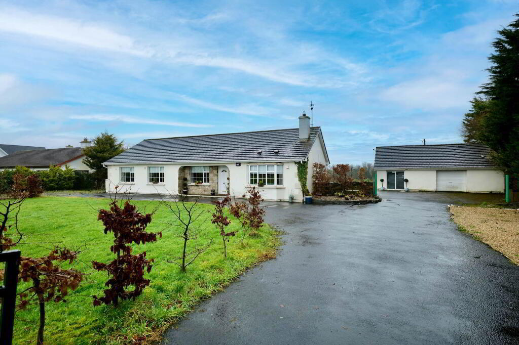 Main image of property: Rathgoggin, South, Charleville