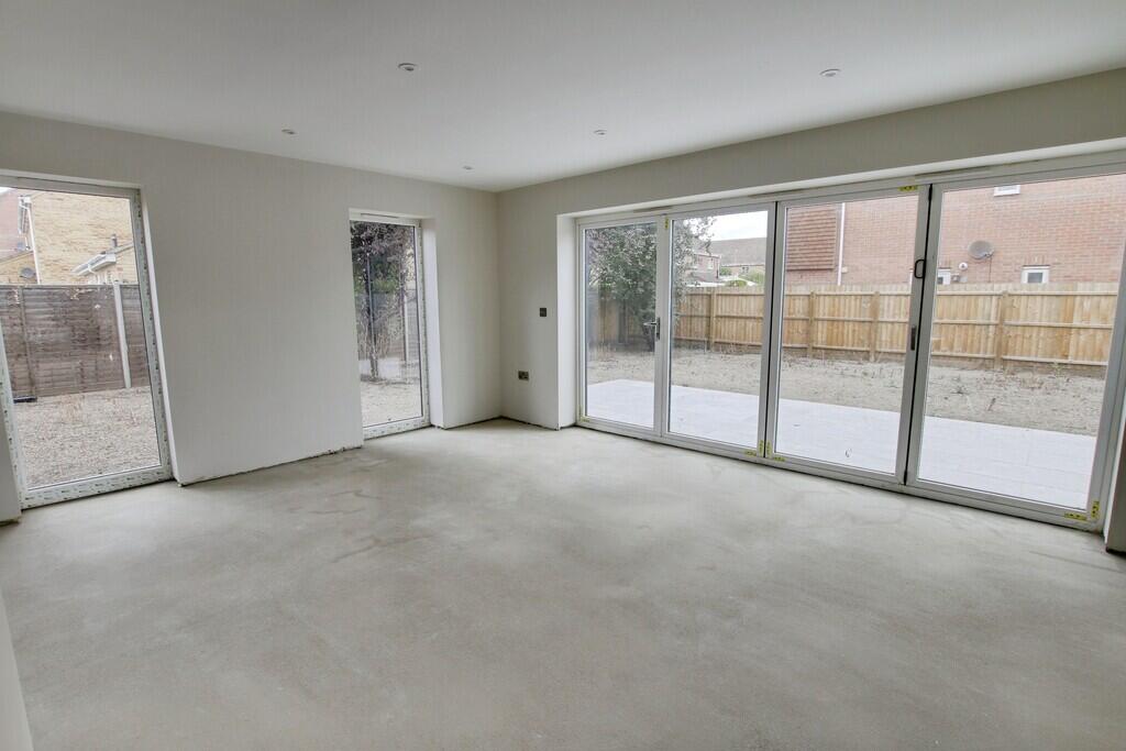 House in Peterborough - View 4