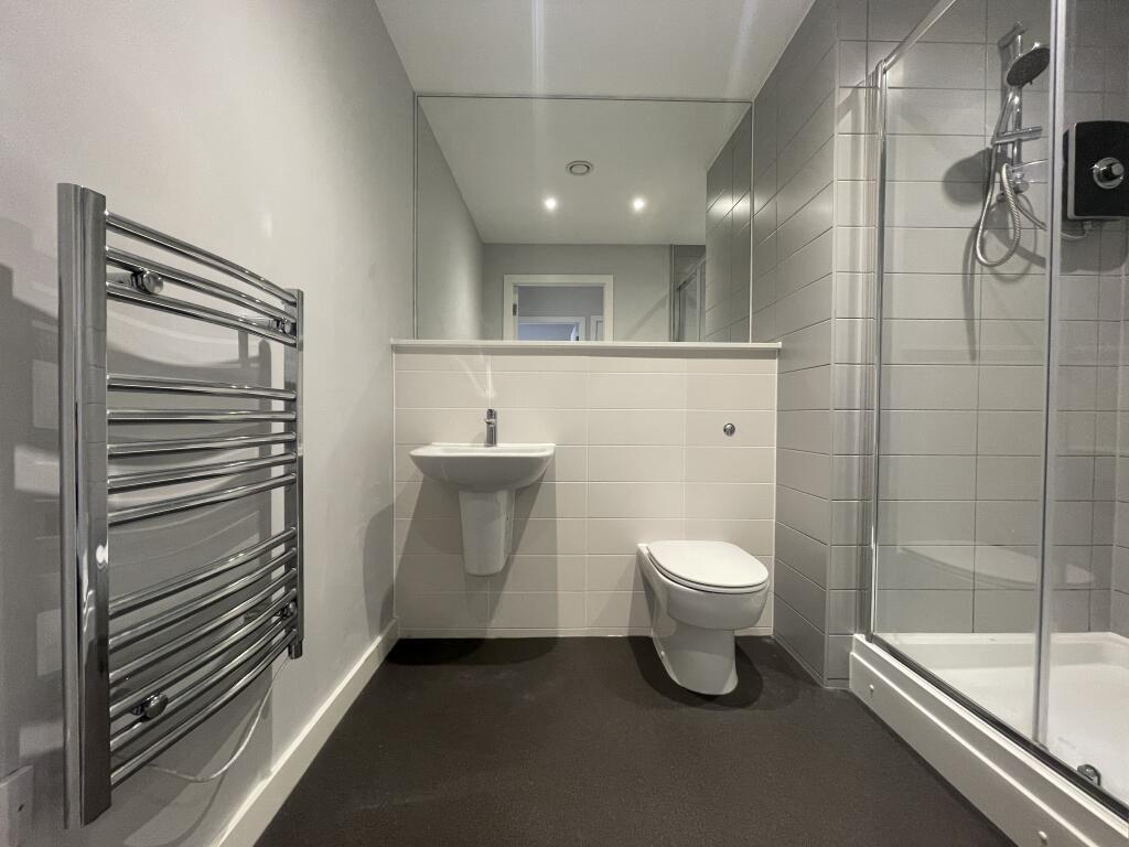 Apartment 17, 16 Crosby Road North, Waterloo, Liverpool L22 0AD photo 3