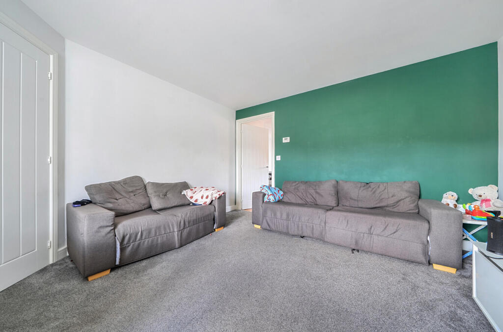 House in Norwich, Sprowston - More