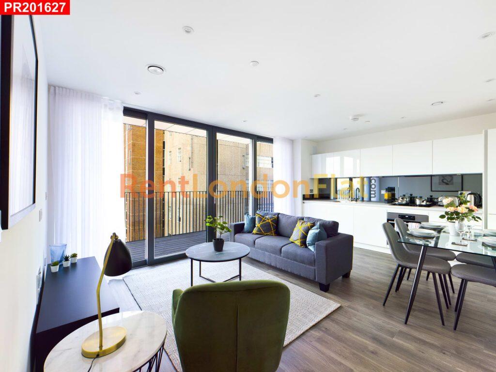 Main image of property: Staines – 2 Bedrooms Flat