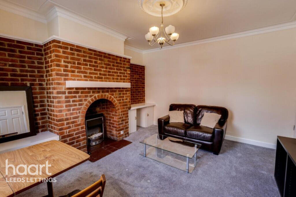 Main image of property: Aviary Place, Leeds