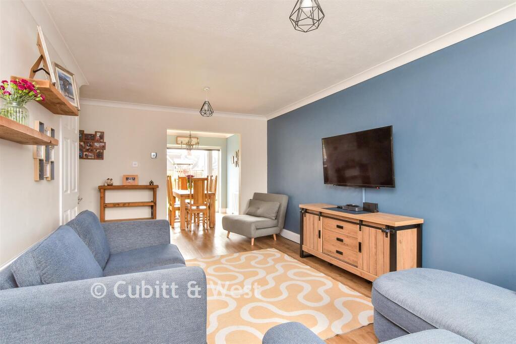 House in Portsmouth - View 3
