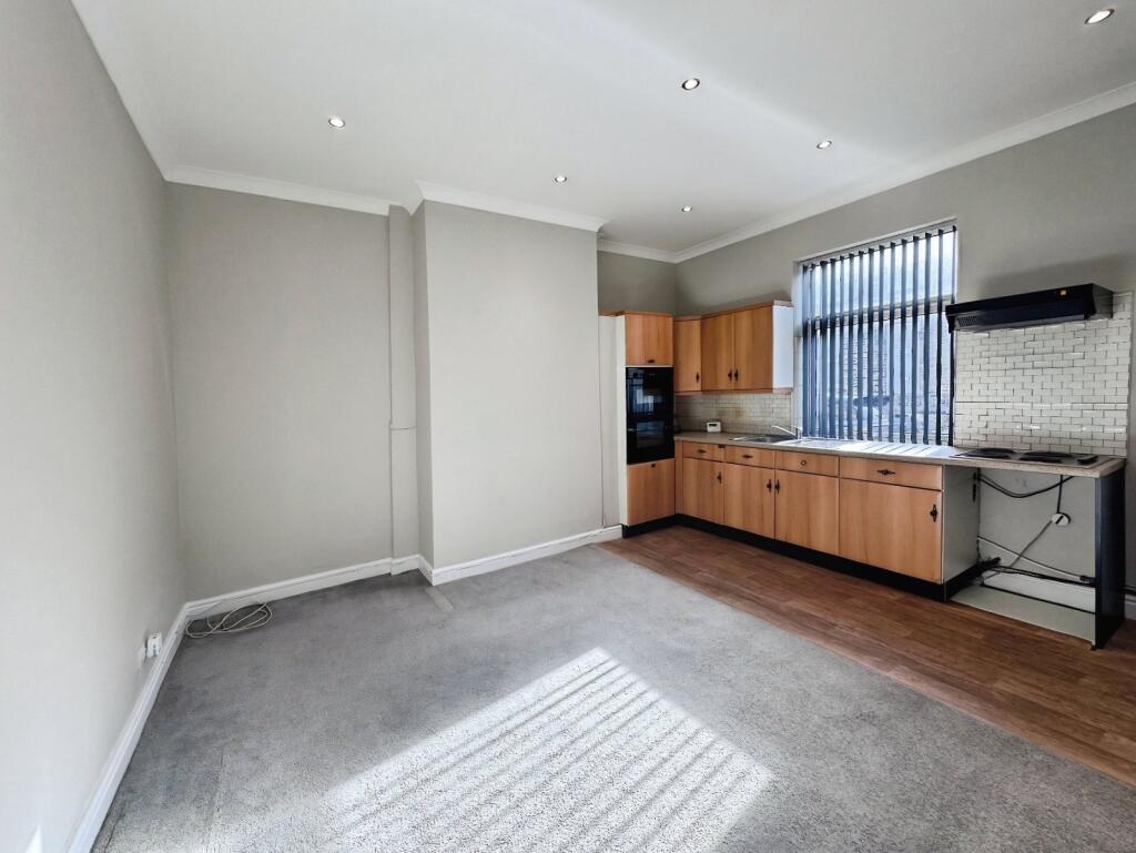 Additional image 5 of South Parade, Cleckheaton, BD19