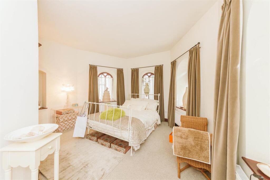 House in Bristol, Downend, Downend and Bromley Heath - More