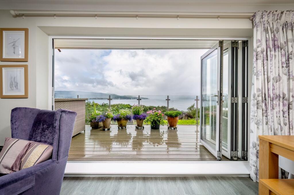 House in Paisley, Inverclyde - View 4