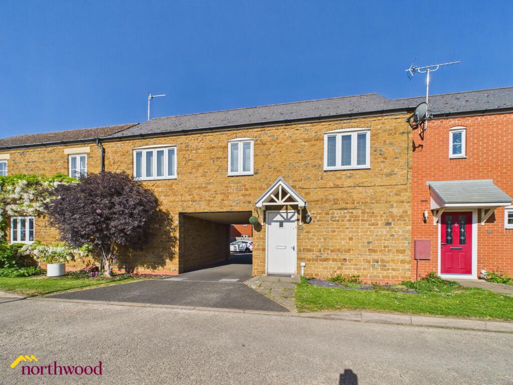 Main image of property: Bridges Close, Bloxham, OX15