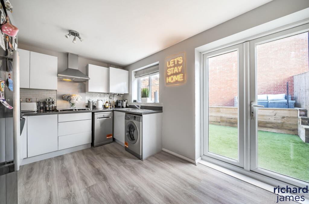 House in Swindon - View 4