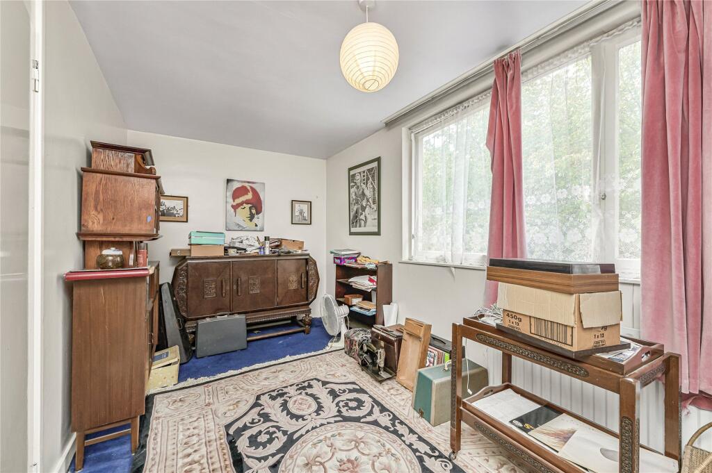 House in London - View 3