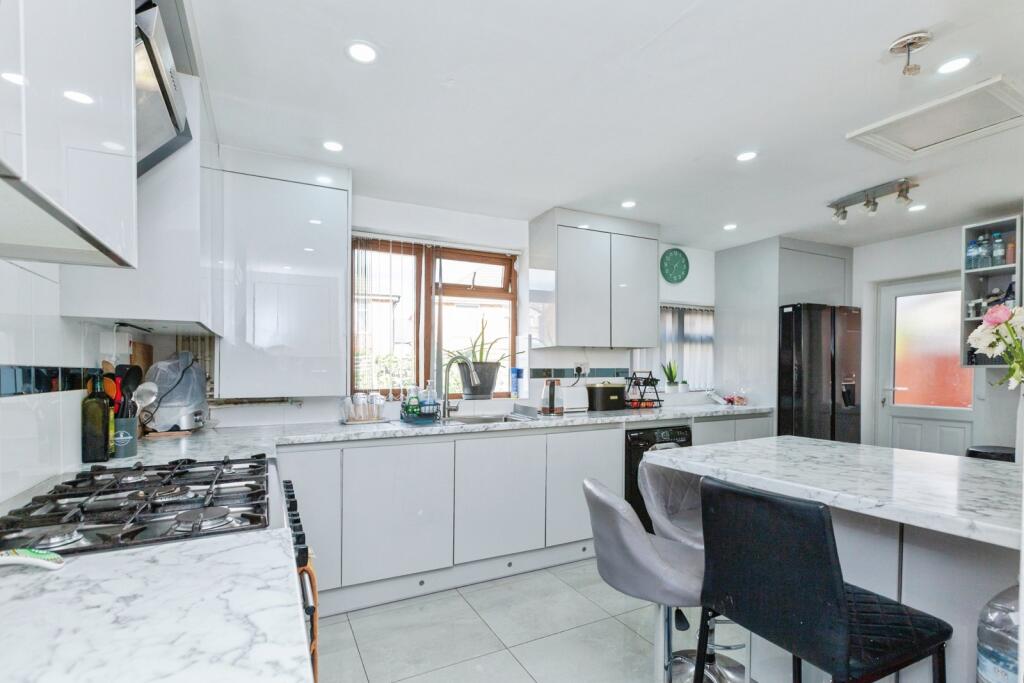 House in Leicester - View 5