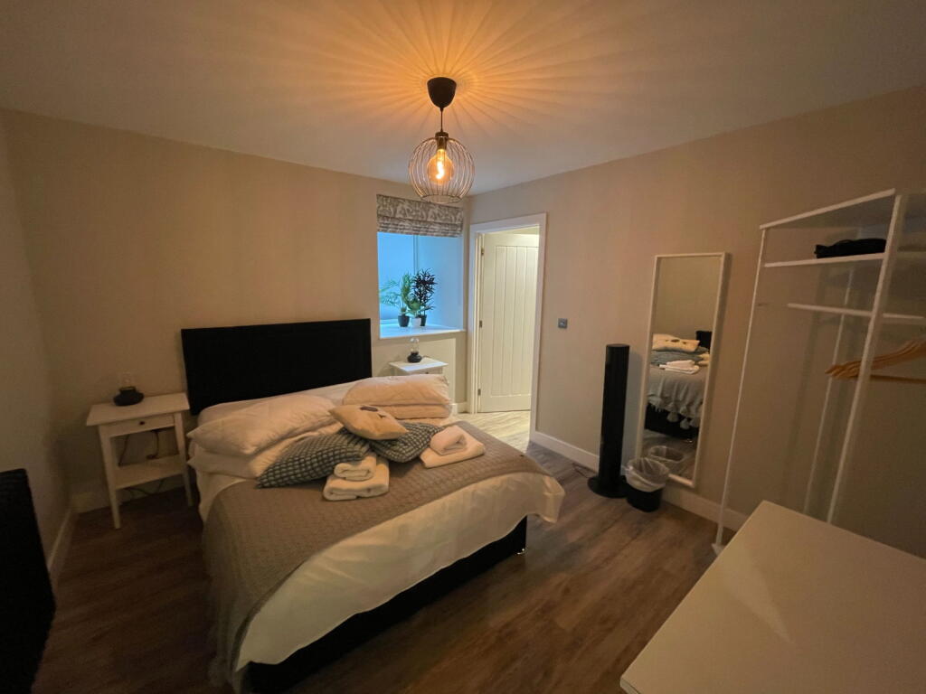 Apartment in Plymouth - View 4