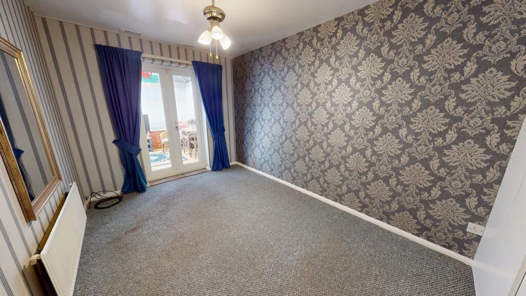 House in Stoke-on-Trent, Sandford Hill - More