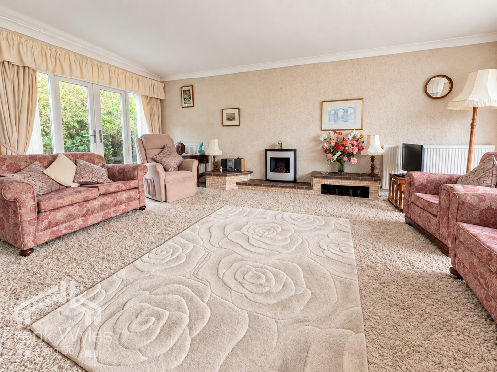 Hall Park Drive, Lytham St. Annes, Lancashire photo 3