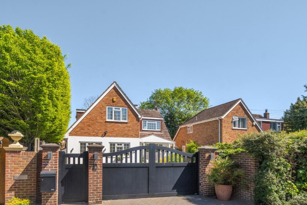 Main image of property: The Avenue Staines-upon-Thames TW19