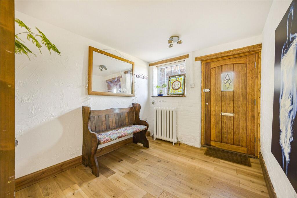 House in Hemel Hempstead, Piddington and Wheeler End - More