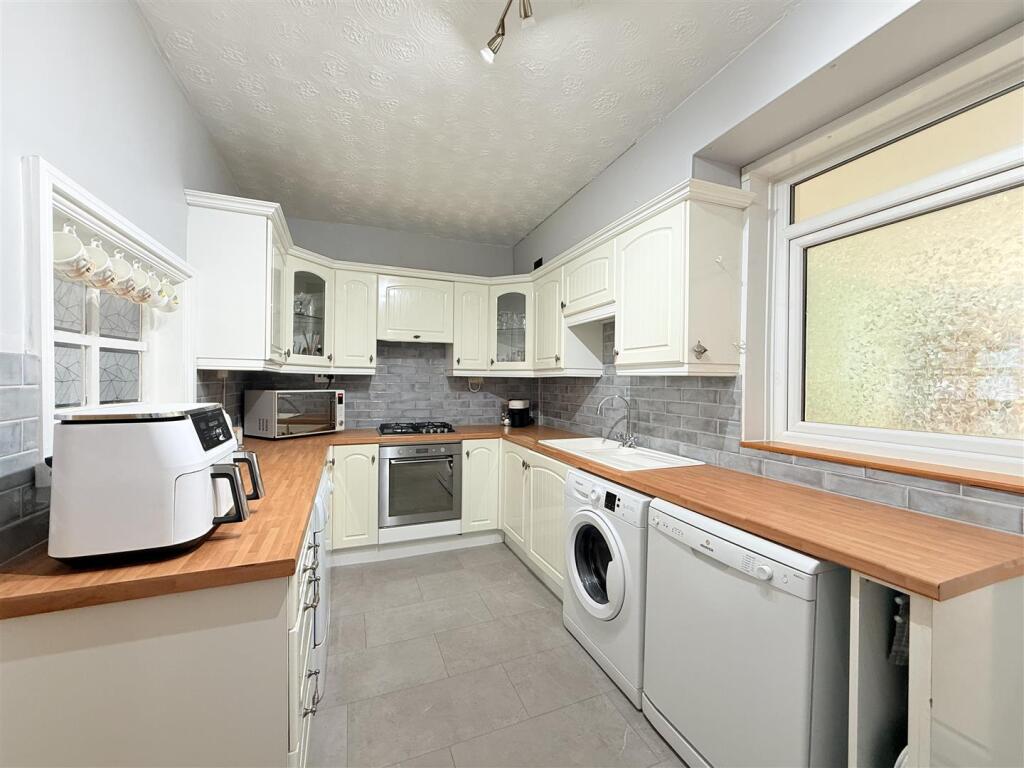 House in Tameside, The Hague - View 3