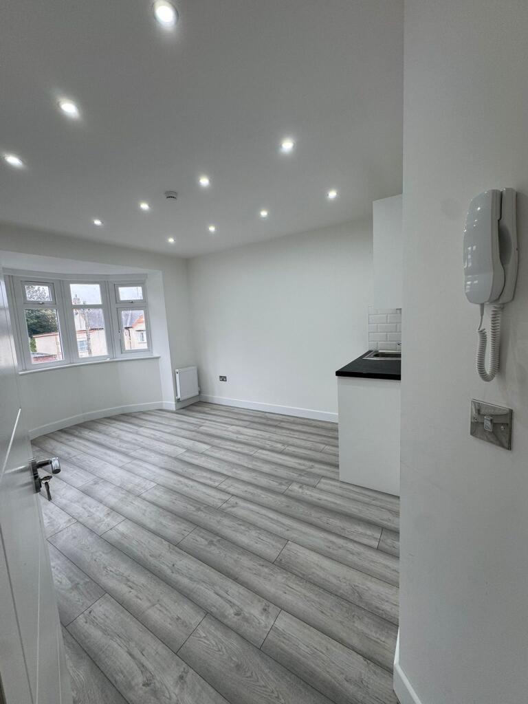 Oak Road, West Bromwich, B70 photo 4