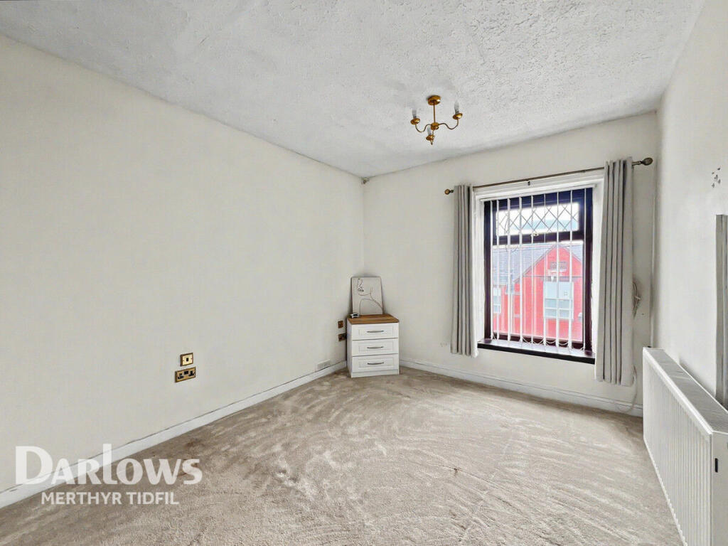 House in Bargoed, Pontlottyn - View 5