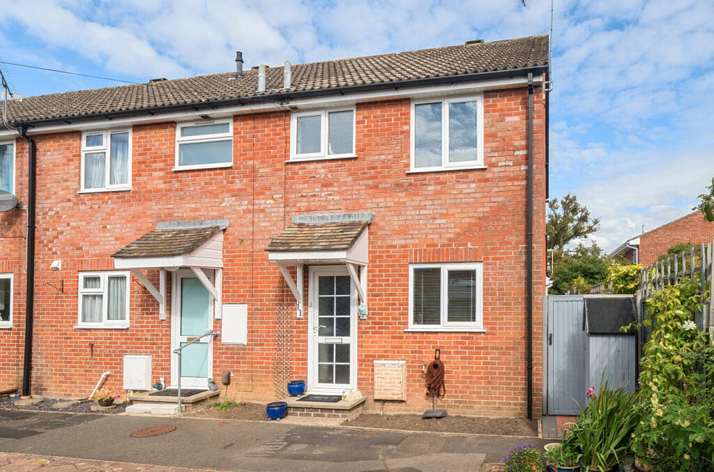 2-bed terraced on Blackwater Mews, Totton, Southampton, Hampshire, SO40, £290,000