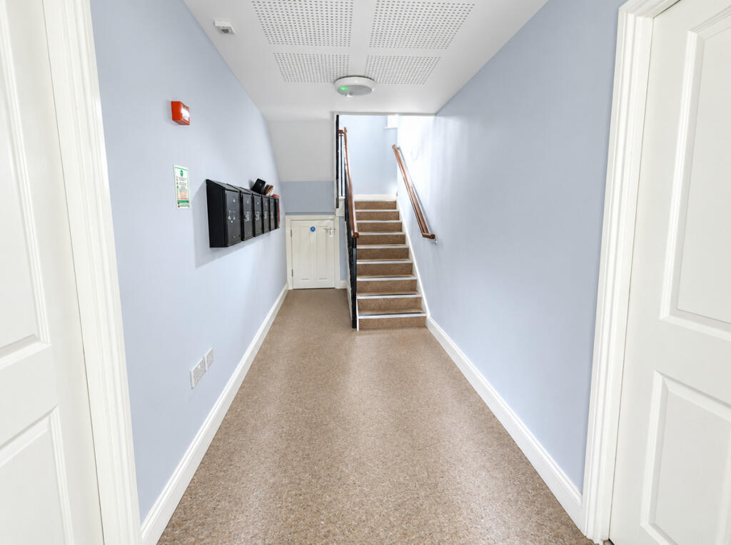 Apartment in East Suffolk, Saxmundham - View 3