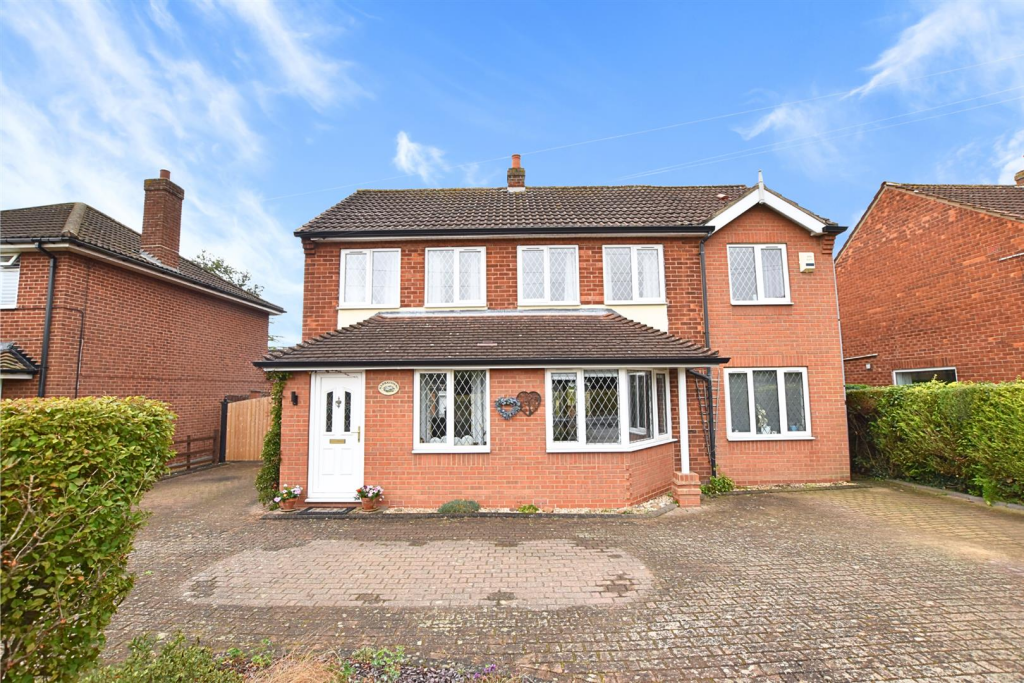 4-bed detached on Babbacombe, Main Road, Brigsley, Grimsby, £410,000