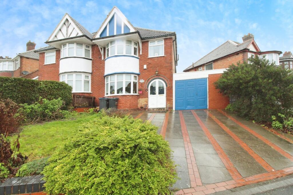 Main image of property: Moat Lane, Yardley, Birmingham, West Midlands, B26
