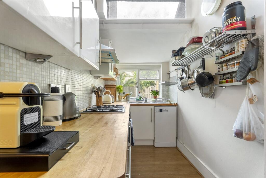 Apartment in London - View 4
