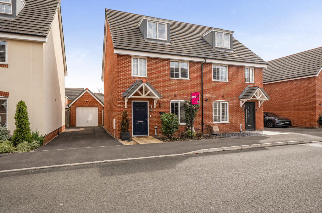 Main image of property: Shipridge Drive, Spencers Wood, Reading, Berkshire, RG7