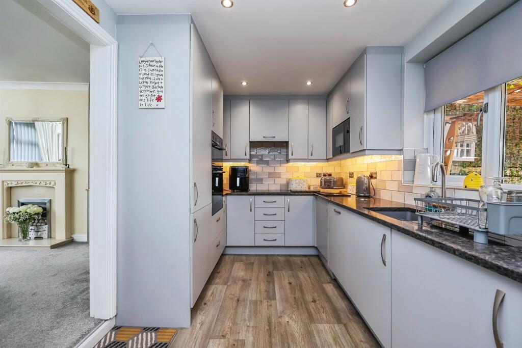 House in Ashfield, Hucknall - More