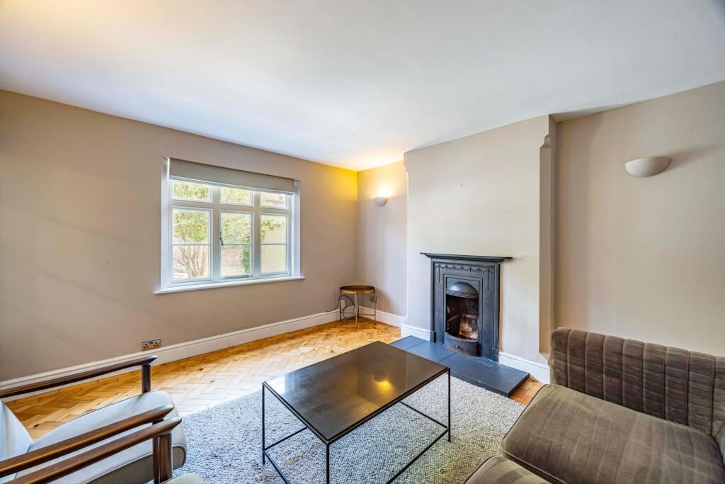 House in Nottingham - More