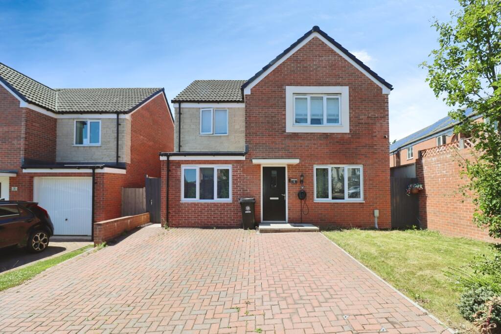4-bed detached on Cheers Drive, Bristol, BS5, £450,000