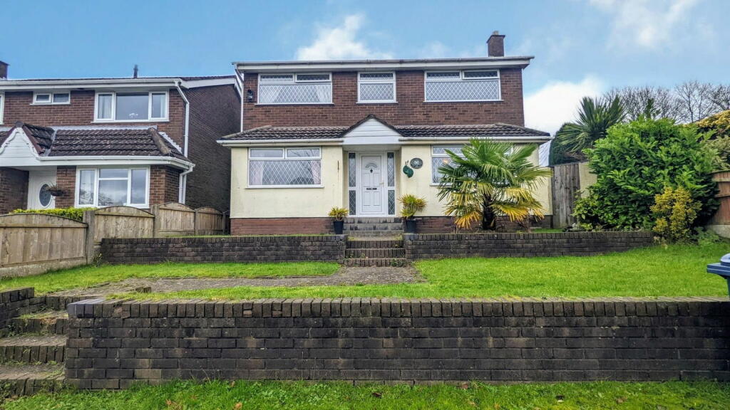 5-bed detached on Earlswood, Skelmersdale, WN8 6AT, £268,000
