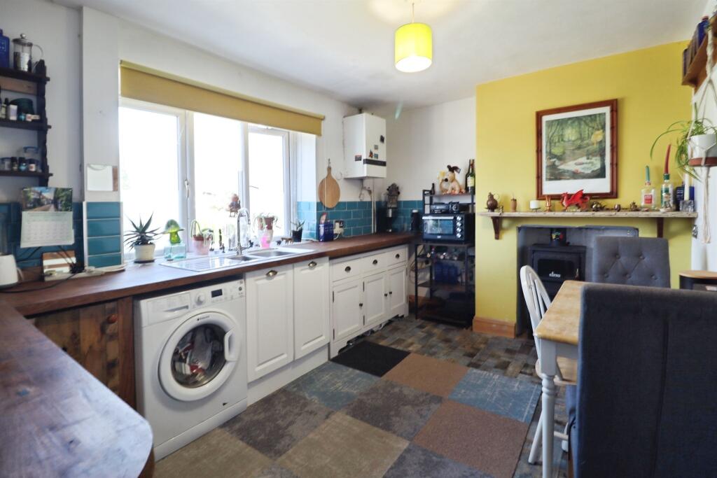 House in Cardiff, Taffs Well - View 6