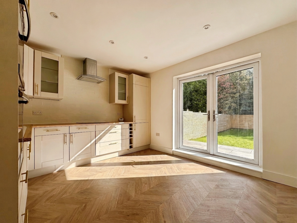 Scatcherd Lane, Leeds, LS27 photo 4