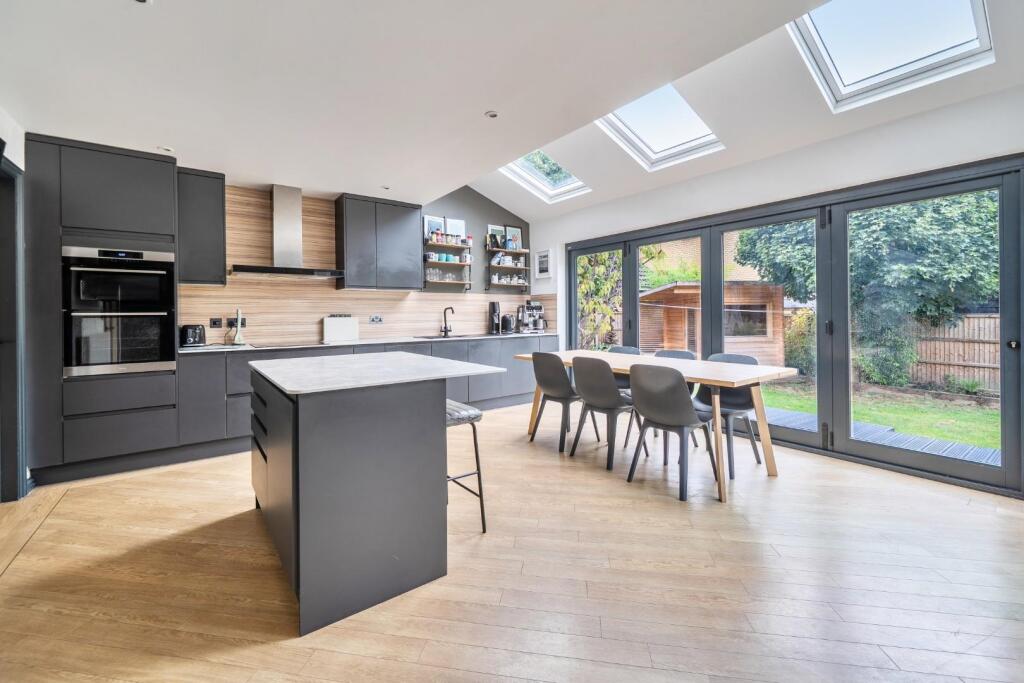 House in Stevenage, Potton - View 2