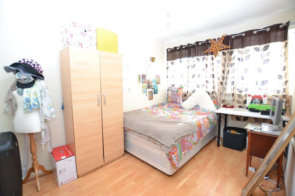 3 bedroom maisonette for rent