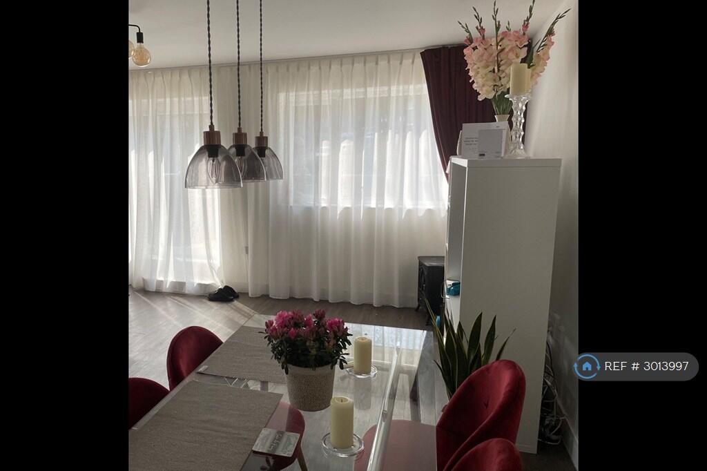 Main image of property: Foxville Apartments, Coulsdon, CR5