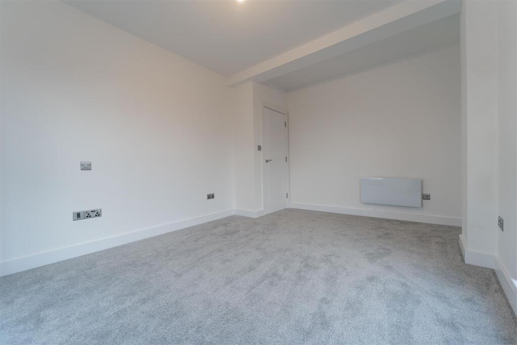 Additional image 10 of Stratford Road, Shirley, Solihull, West Midlands, B90