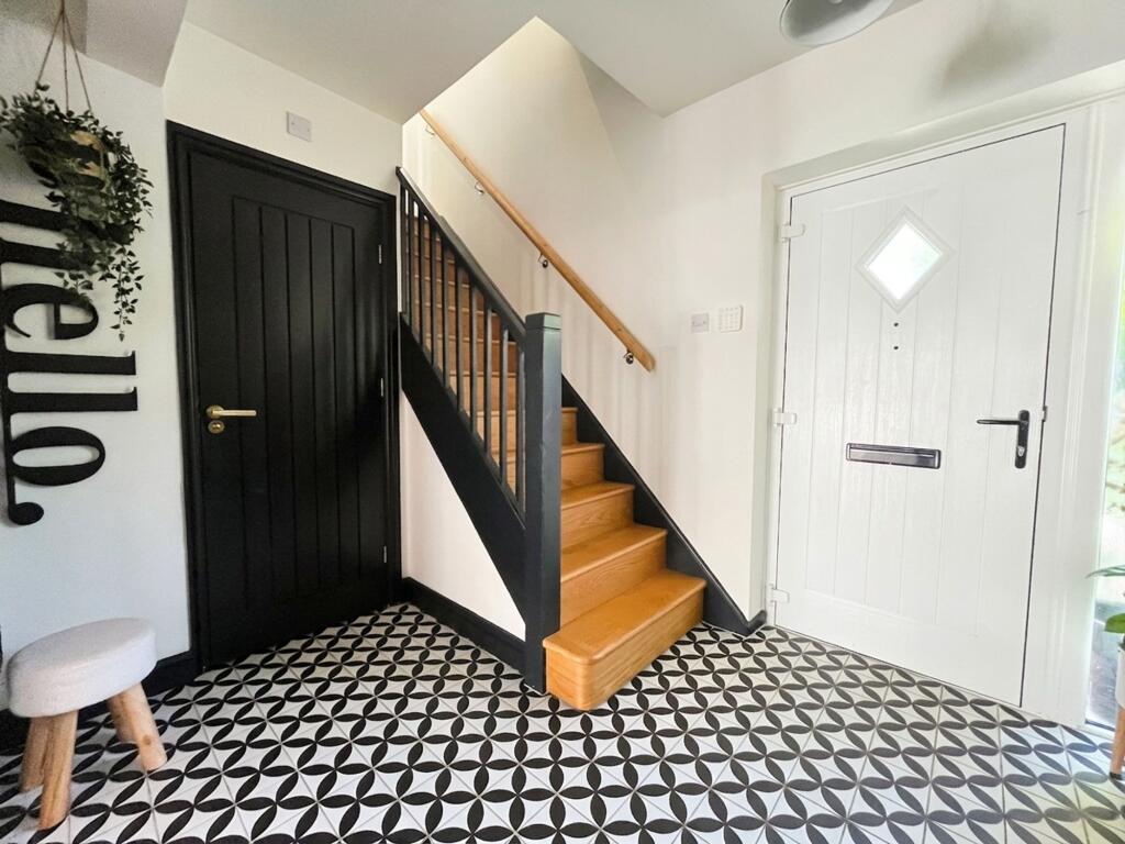 8 Hensol Villas, Hensol, Vale of Glamorgan CF72 8JZ - View 5