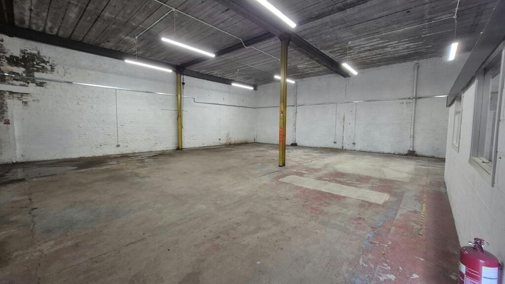 Unit 3 Well St.jpg