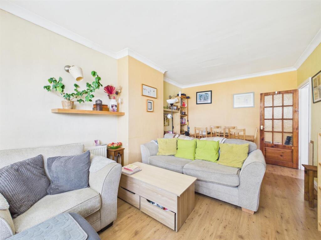 House in London - View 3