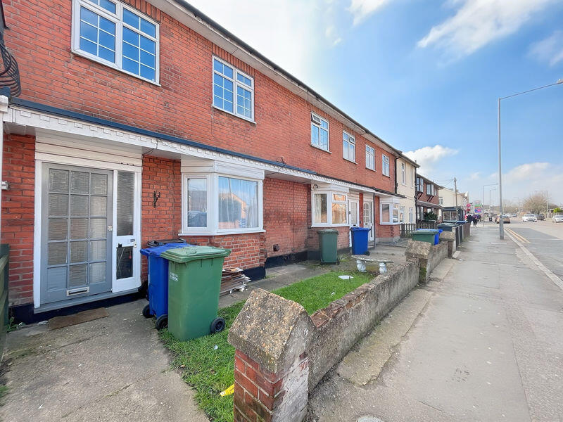 Main image of property: Stanford Le Hope