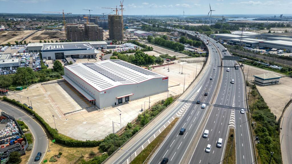 2025  SEGRO Centre Dagenham  0513.jpg