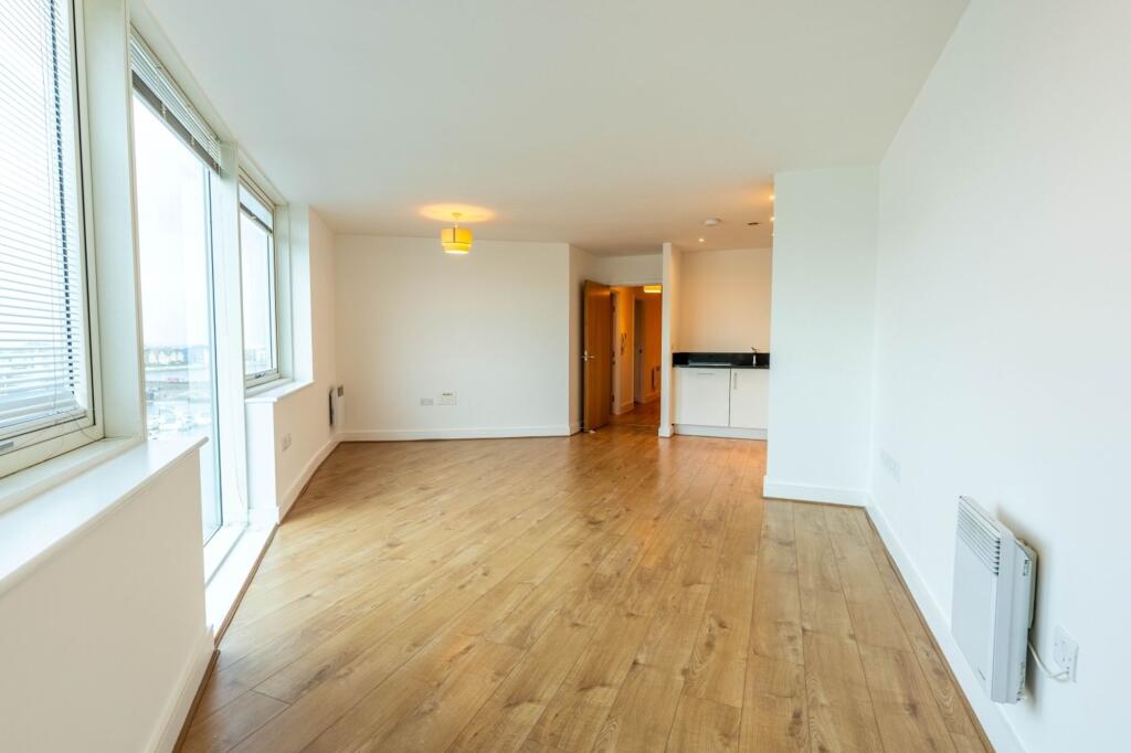Apartment in Gillingham, Medway - View 3