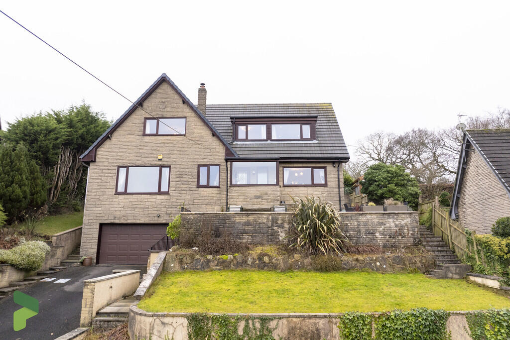 Wilpshire Banks, Wilpshire