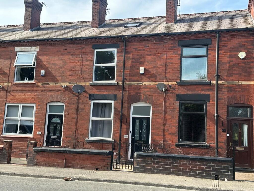 Main image of property: Manchester Road, Tyldesley, M29