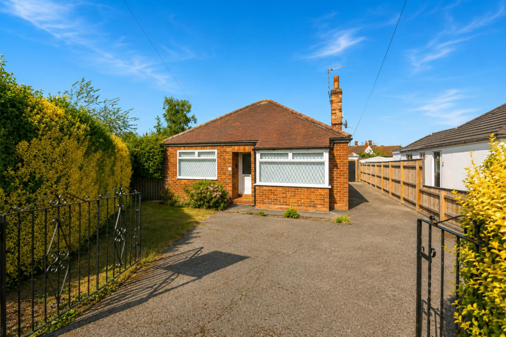 Main image of property: Beech Lawn, Anlaby, Hull