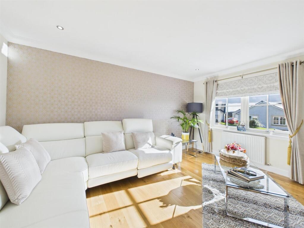 House in Perth - View 4